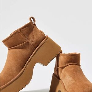 Ugg mini New Heights Women's Platform Boots